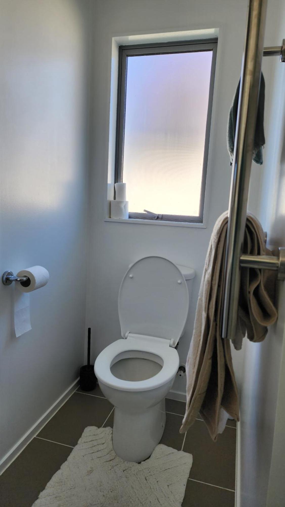 Oaktree Entire Holiday Home, Sleeps 8 To12 罗托鲁阿 外观 照片