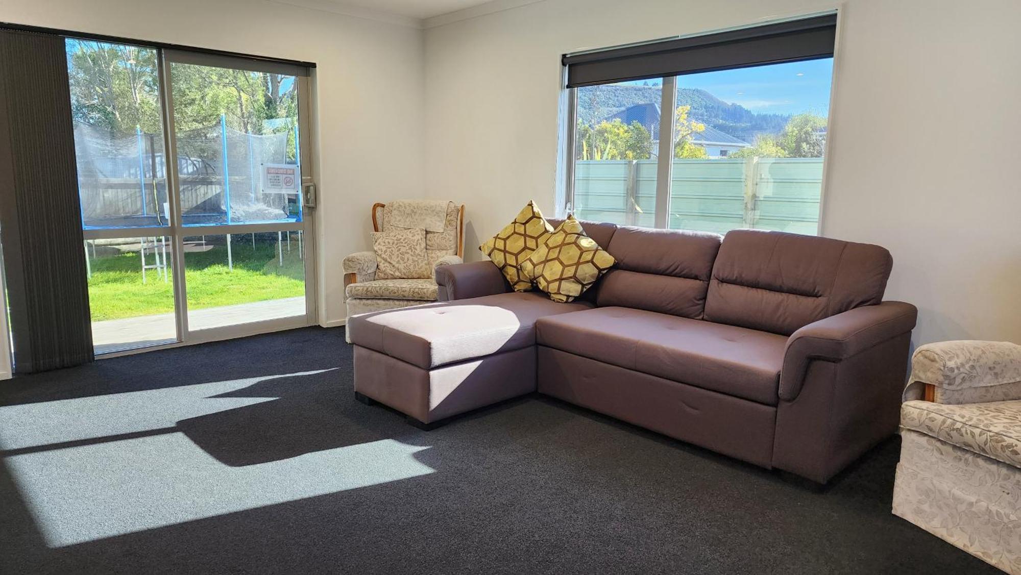 Oaktree Entire Holiday Home, Sleeps 8 To12 罗托鲁阿 外观 照片
