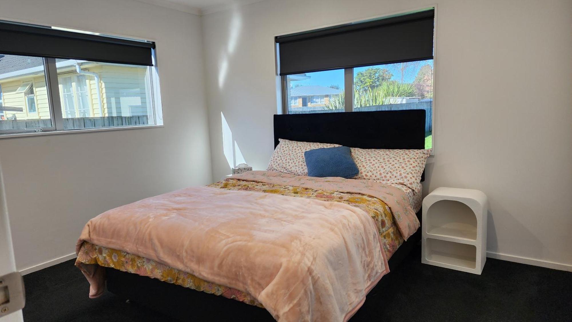 Oaktree Entire Holiday Home, Sleeps 8 To12 罗托鲁阿 外观 照片