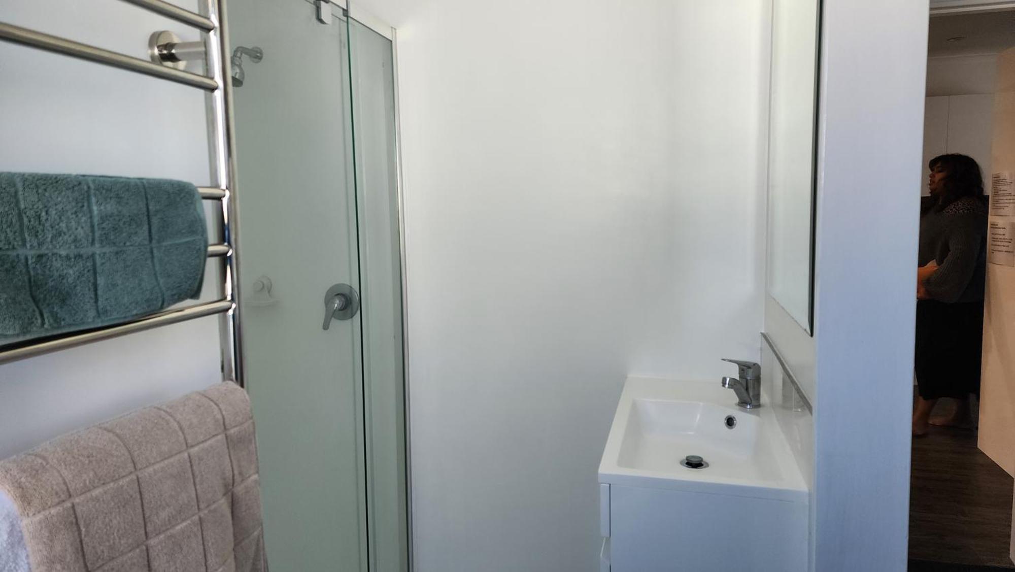 Oaktree Entire Holiday Home, Sleeps 8 To12 罗托鲁阿 外观 照片