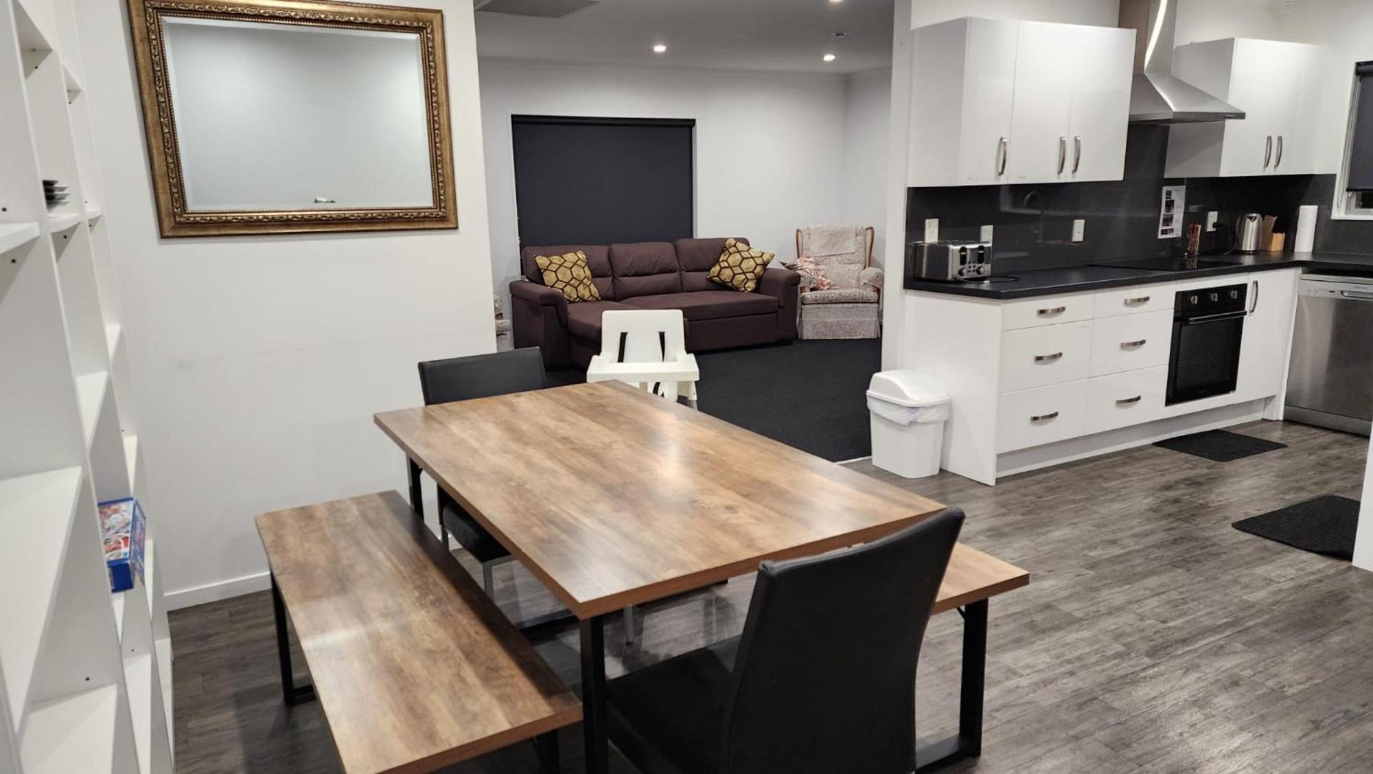 Oaktree Entire Holiday Home, Sleeps 8 To12 罗托鲁阿 外观 照片